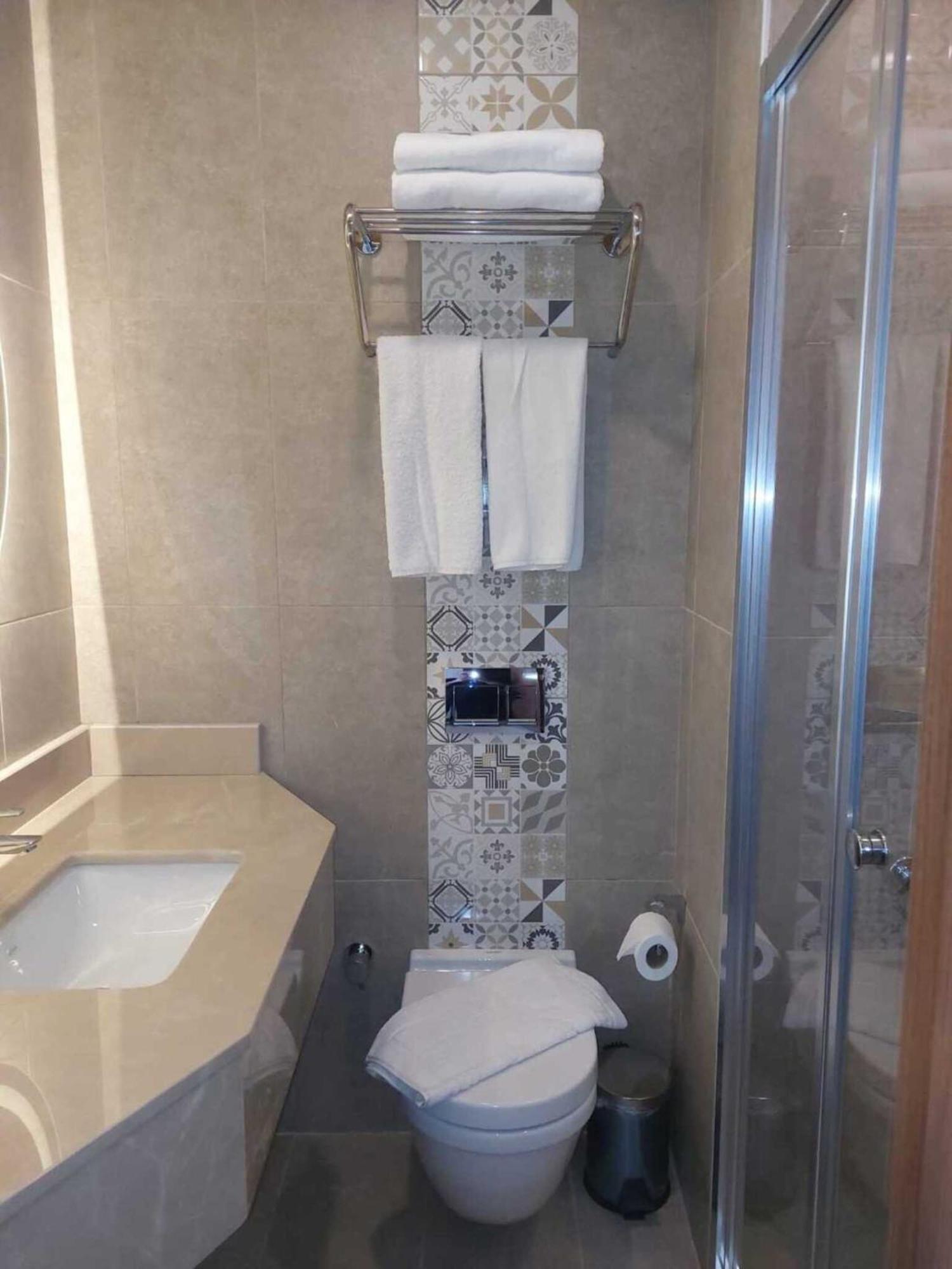 Four Sides Beyoglu Hotel อิสตันบูล ภายนอก รูปภาพ